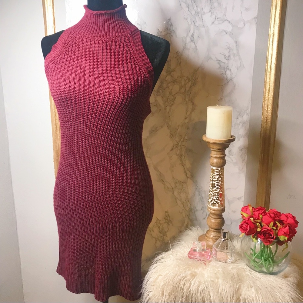 🌻 Sleeveless Turtleneck Sweater Dress